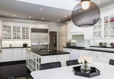 Photo of The Luxury Market Is Attracting Buyers in 2021