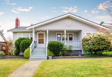 Photo of Surprising Shift Favors Homeowners: Buyers Now Prefer Existing Homes