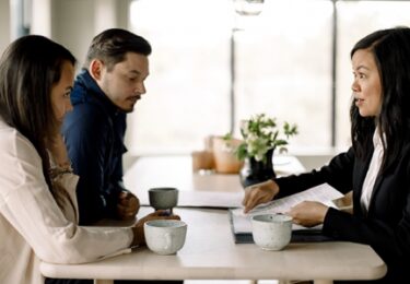 Photo of How an Expert Can Help You Understand Inflation & Mortgage Rates