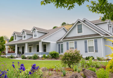 Photo of The Best Week To List Your House Is Almost Here