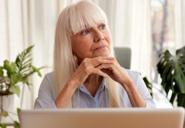 Photo of Should I Wait for Mortgage Rates To Come Down Before I Move?