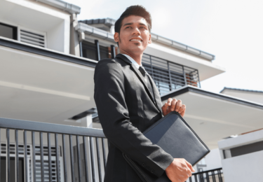 Photo of Why More Sellers Are Hiring Real Estate Agents