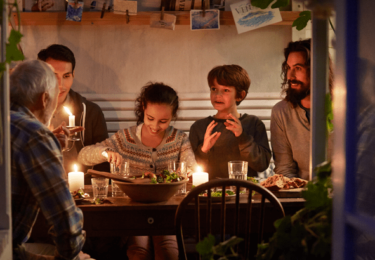 Photo of The #1 Reason People Move: To Be Closer to Family and Friends