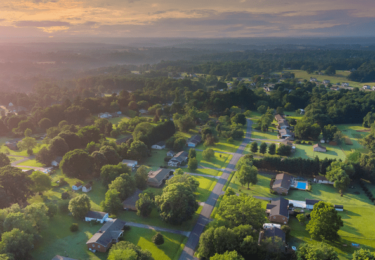 Photo of Rising Inventory Means This Spring Could Be Your Moment