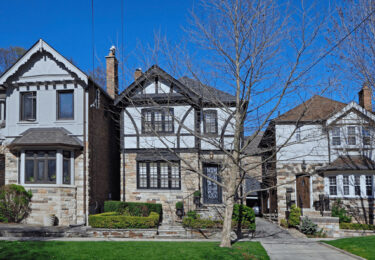 Photo of Headlines Have You Worried about Your Home’s Value? Read This.